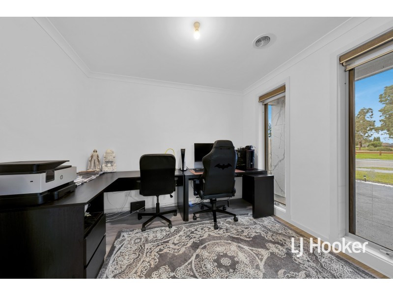 46 Kingdom Drive, Cranbourne VIC 3977