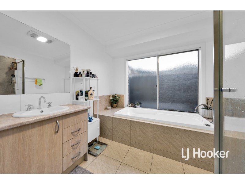 46 Kingdom Drive, Cranbourne VIC 3977