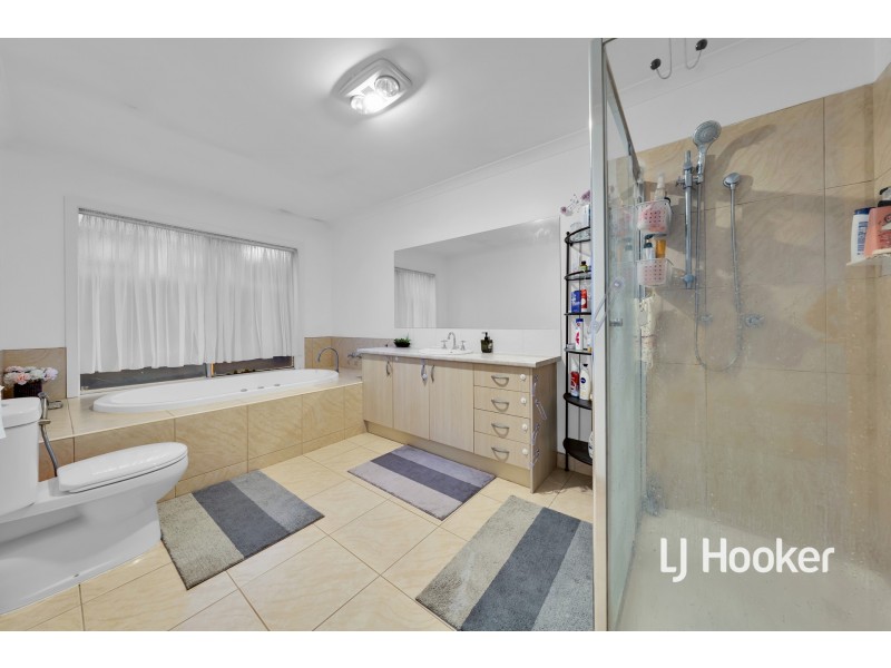 46 Kingdom Drive, Cranbourne VIC 3977