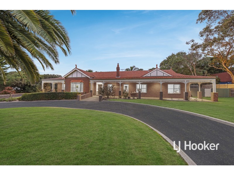 18 Jacques Road, Narre Warren North VIC 3804