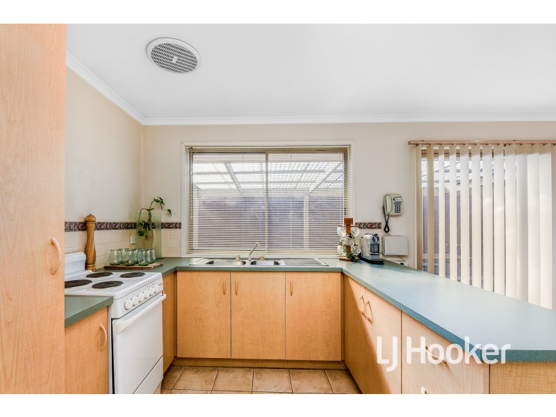 2 Howqua Place, Cranbourne VIC 3977