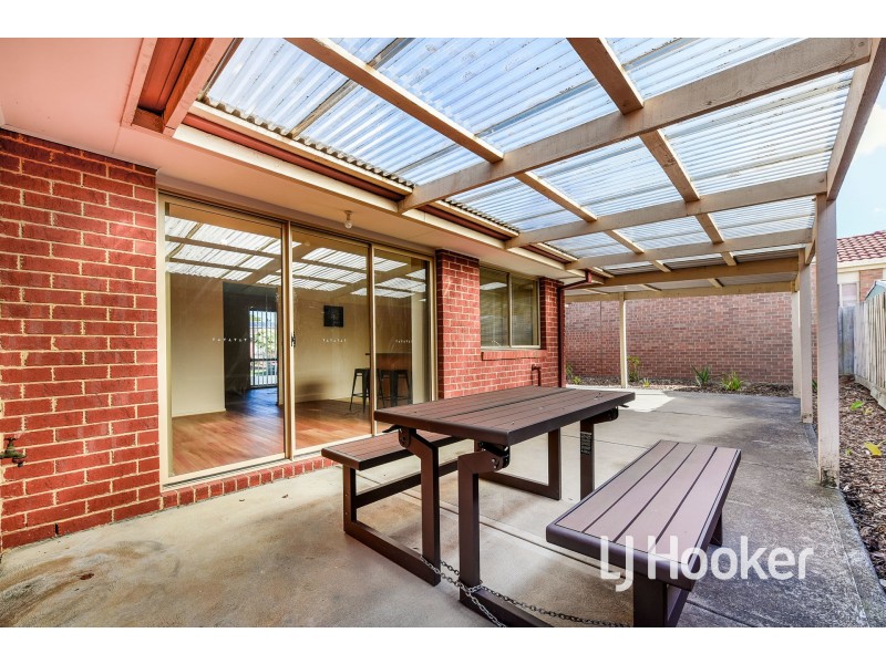 2 Howqua Place, Cranbourne VIC 3977
