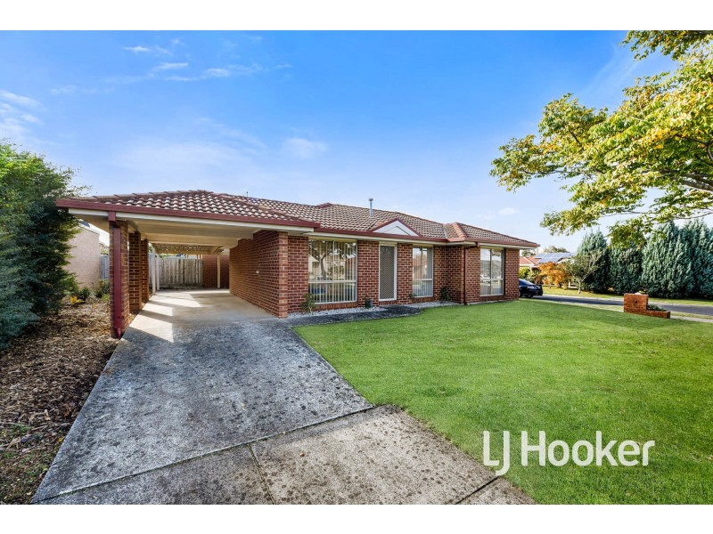 2 Howqua Place, Cranbourne VIC 3977