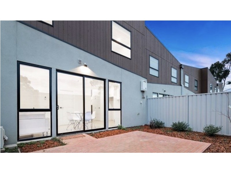 19 Autumn Crescent, Carrum Downs VIC 3201