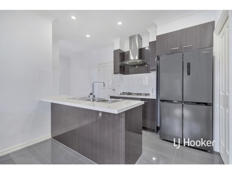 14 Pistachio Close, Hampton Park VIC 3976