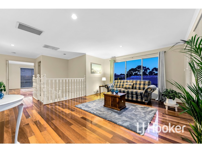 28 Sugar Bush Drive, Lynbrook VIC 3975