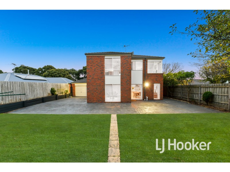 28 Sugar Bush Drive, Lynbrook VIC 3975
