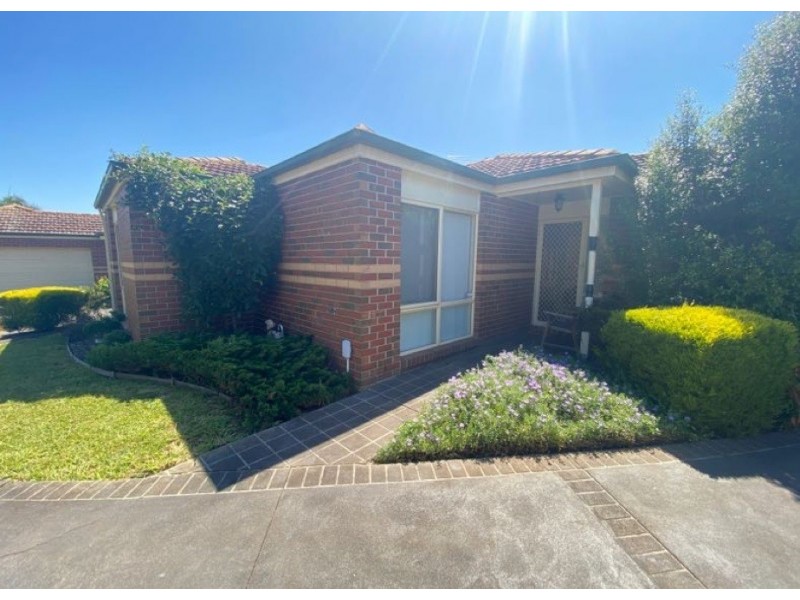 1/120 Bemersyde Drive, Berwick VIC 3806