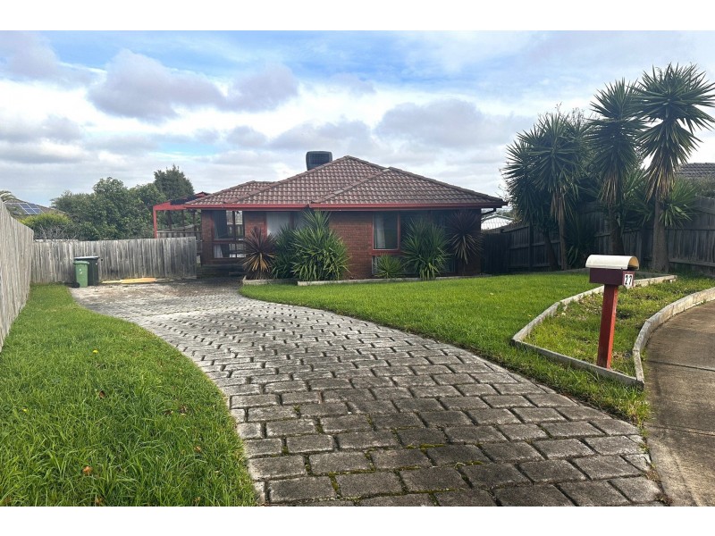 27 Oxley Way, Endeavour Hills VIC 3802