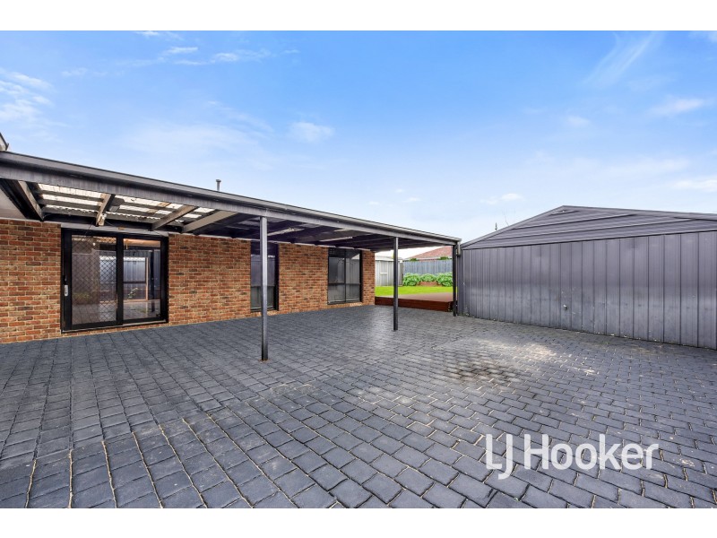 16 Briarley Court, Hampton Park VIC 3976