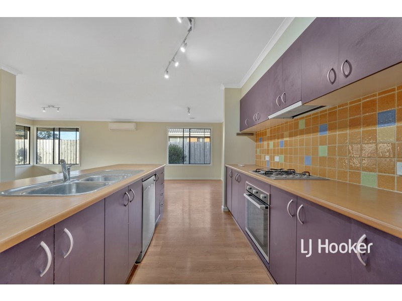 7 Dover Court, Narre Warren South VIC 3805