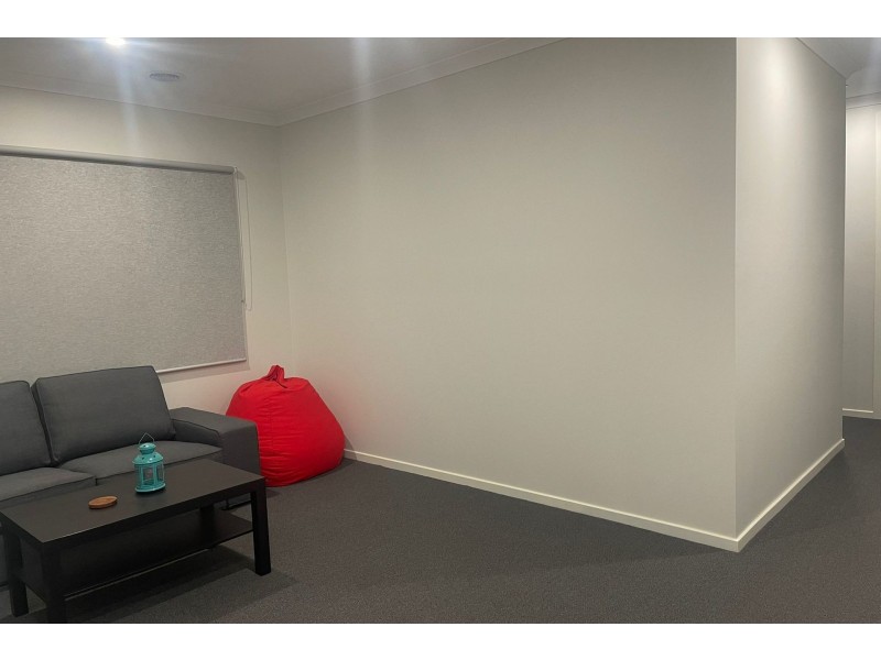 10 Sutil Drive, Clyde North VIC 3978