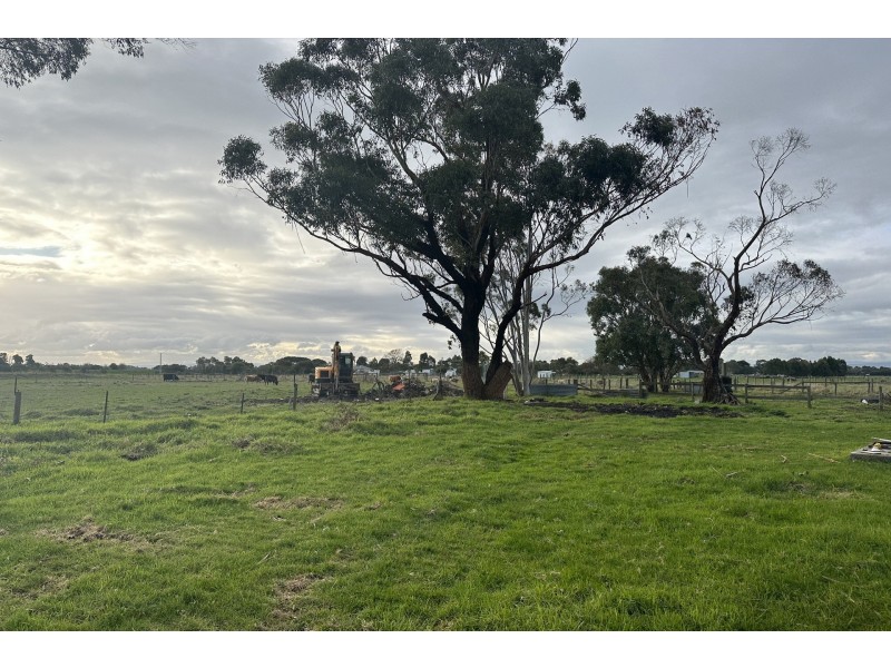 45 Denhams Road, Koo Wee Rup VIC 3981