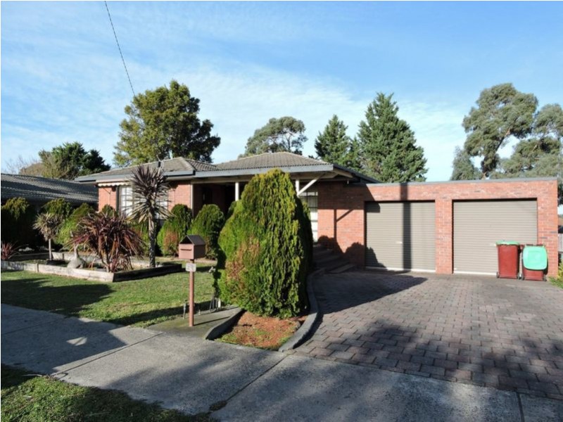 24 Beth Court, Hampton Park VIC 3976