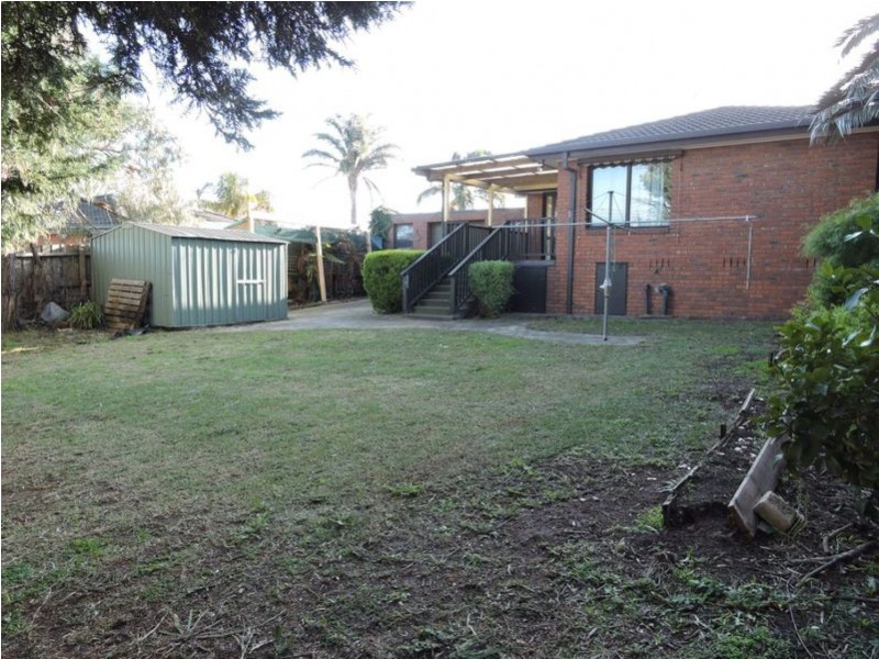 24 Beth Court, Hampton Park VIC 3976