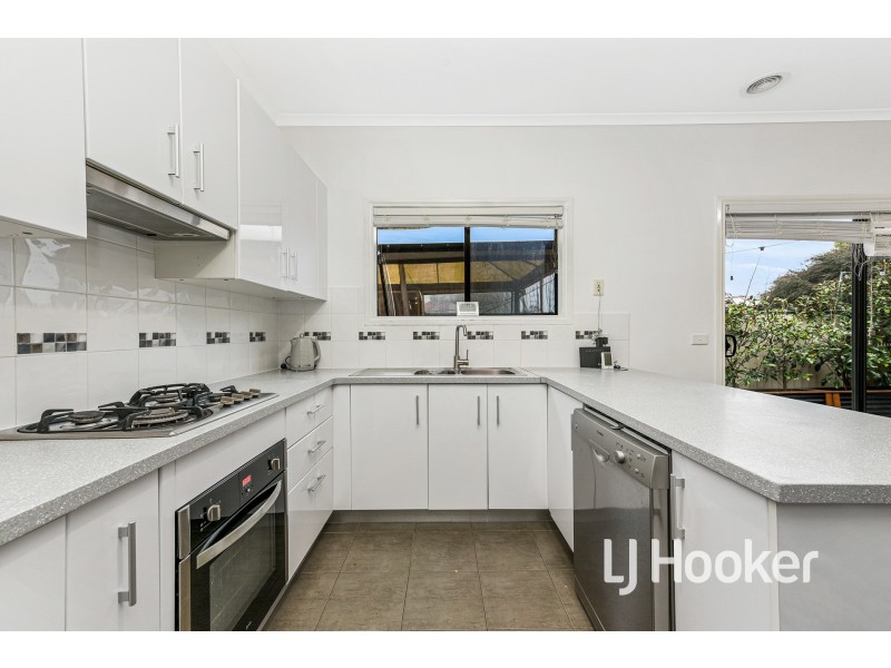 36A Verona Drive, Hampton Park VIC 3976