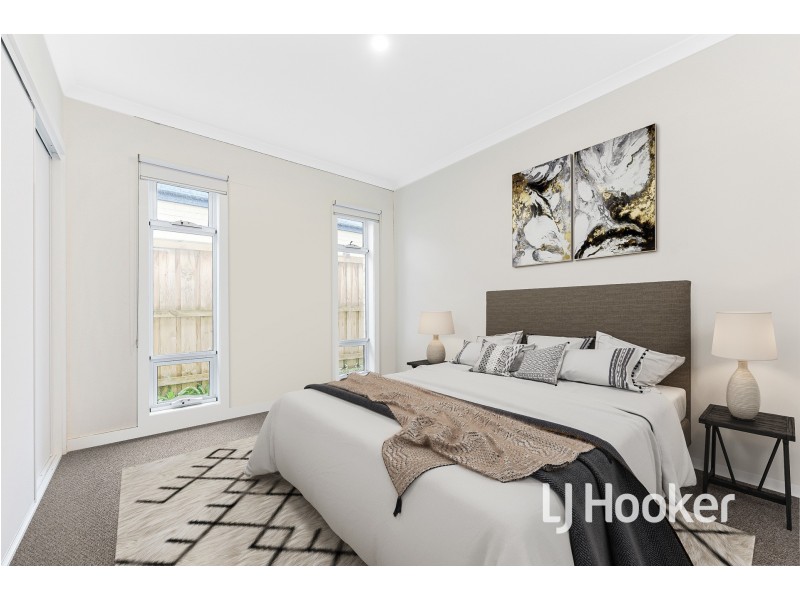 7 Hendrix Street, Cranbourne East VIC 3977