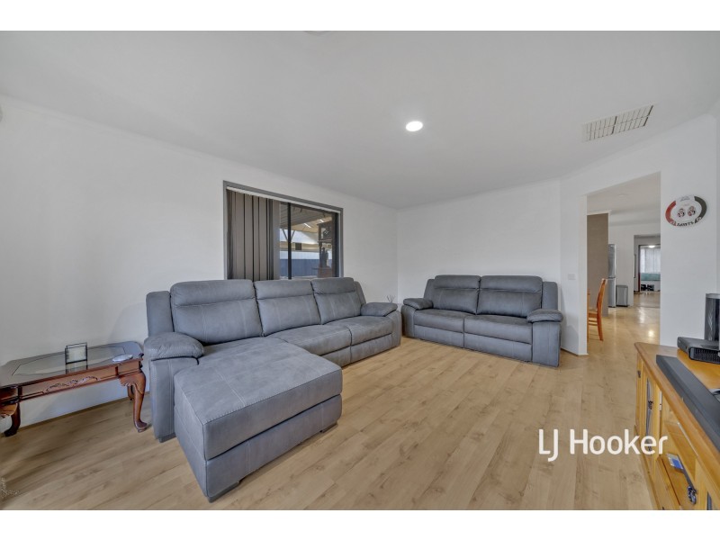 15 Brunel Court, Hampton Park VIC 3976