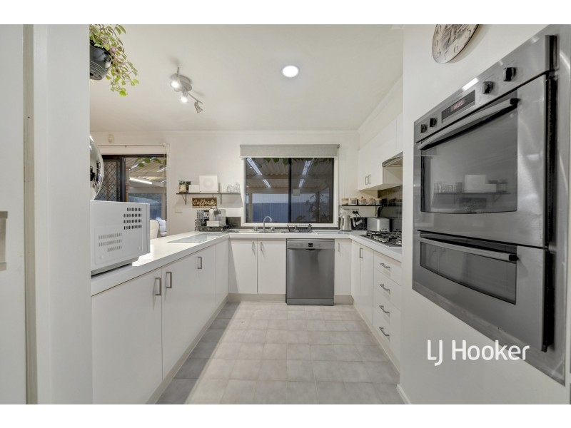 15 Brunel Court, Hampton Park VIC 3976