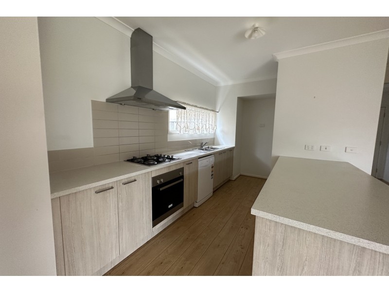 2A Ossa Crescent, Clyde VIC 3978