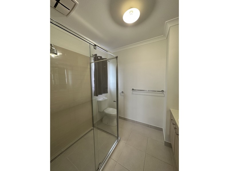 2A Ossa Crescent, Clyde VIC 3978