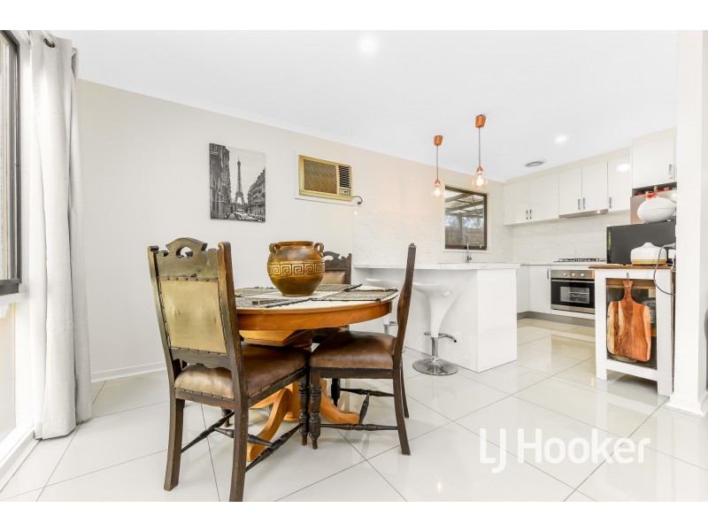 55 Willow Drive, Hampton Park VIC 3976