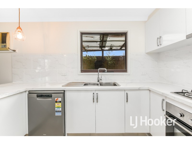 55 Willow Drive, Hampton Park VIC 3976