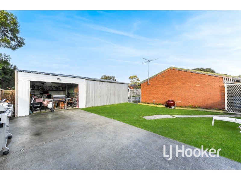 55 Willow Drive, Hampton Park VIC 3976