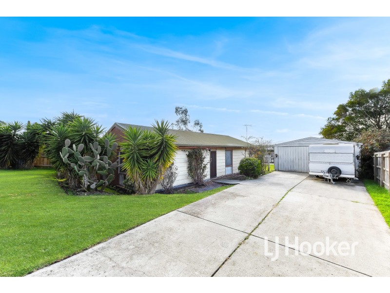 55 Willow Drive, Hampton Park VIC 3976