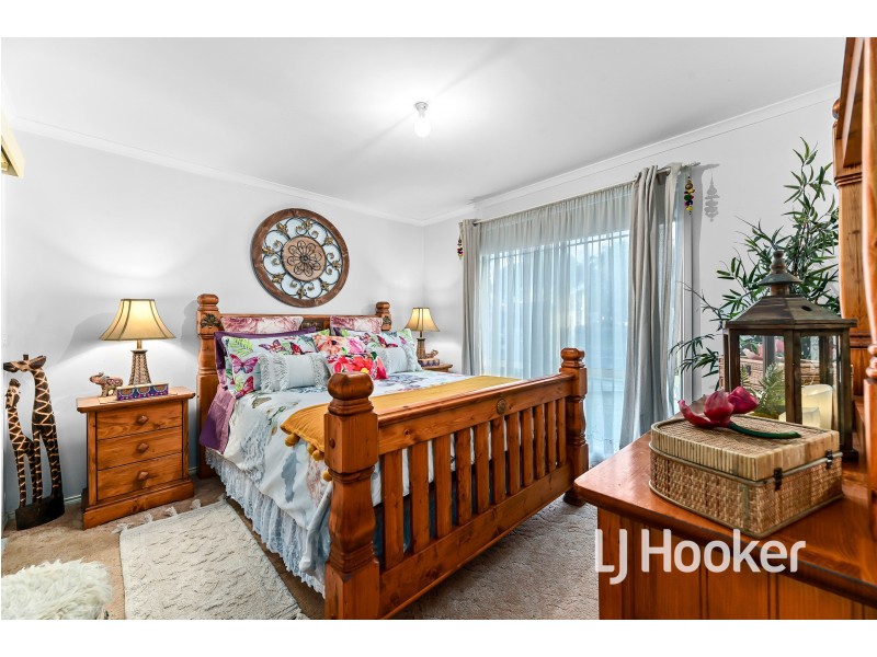 1 Pirita Place, Cranbourne West VIC 3977