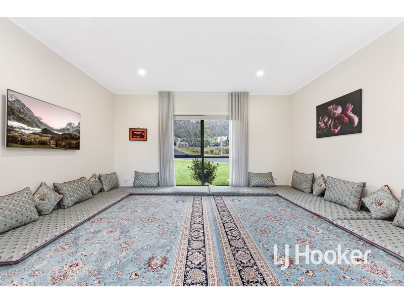 14 Colonial Court, Narre Warren South VIC 3805