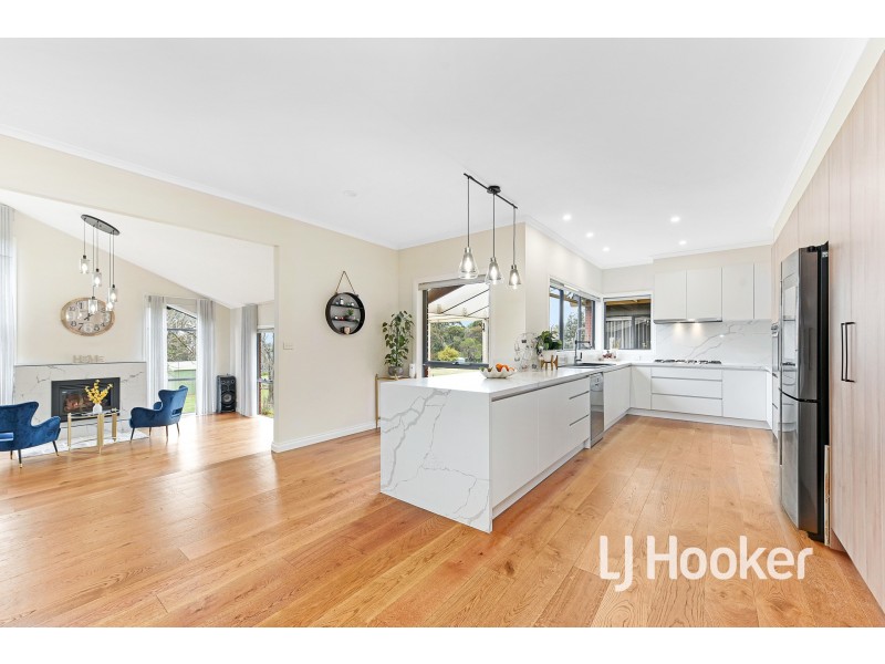 14 Colonial Court, Narre Warren South VIC 3805
