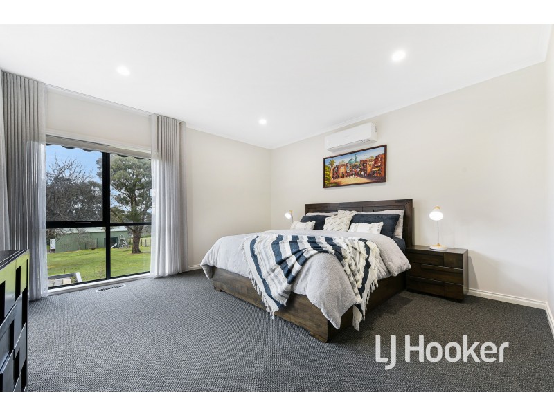 14 Colonial Court, Narre Warren South VIC 3805
