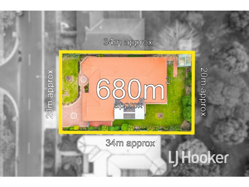 124 Lawless Drive, Cranbourne North VIC 3977