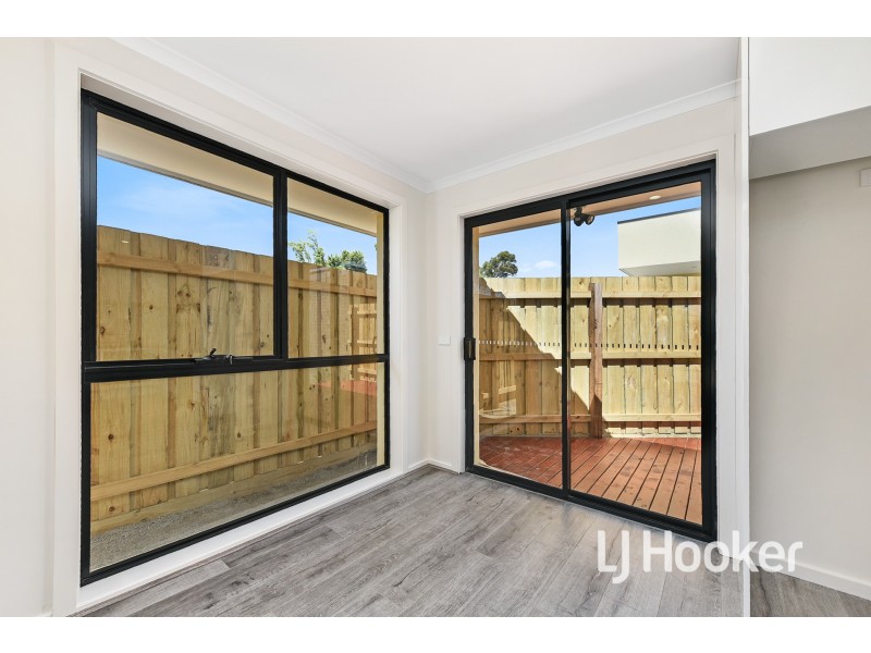 1/15 Ainsleigh Court, Cranbourne VIC 3977