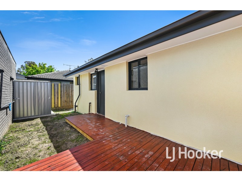 1/15 Ainsleigh Court, Cranbourne VIC 3977