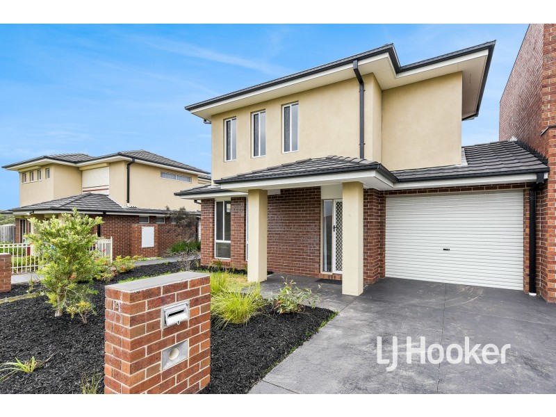 4 Ashford Close, Hampton Park VIC 3976