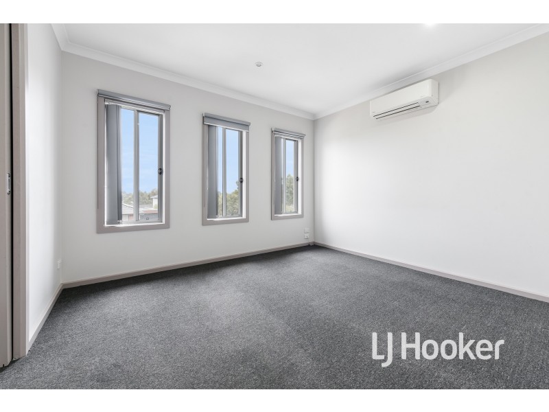 4 Ashford Close, Hampton Park VIC 3976