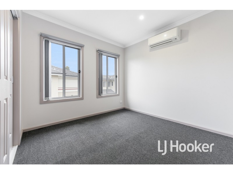 4 Ashford Close, Hampton Park VIC 3976