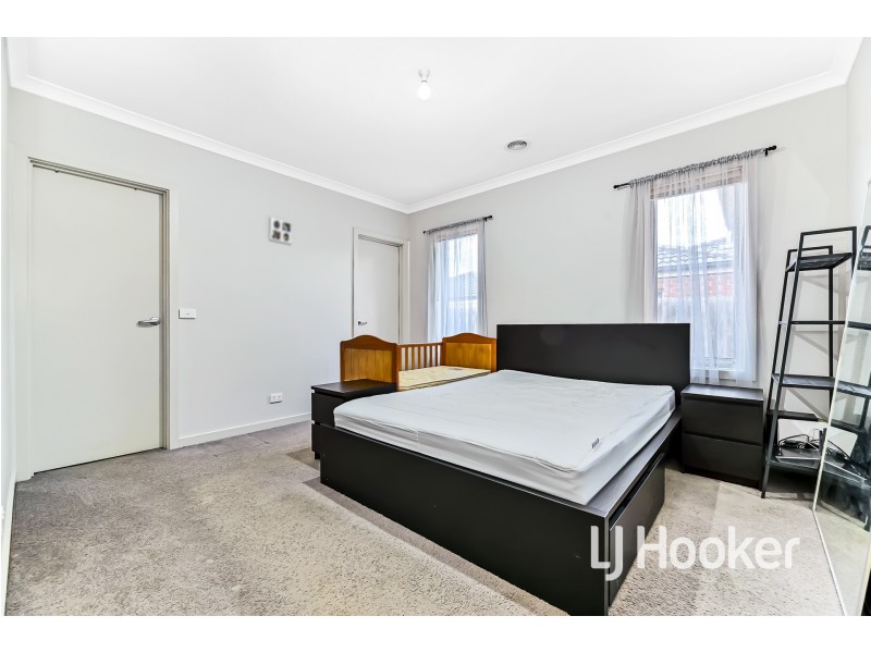 11A Oregano Drive, Lynbrook VIC 3975