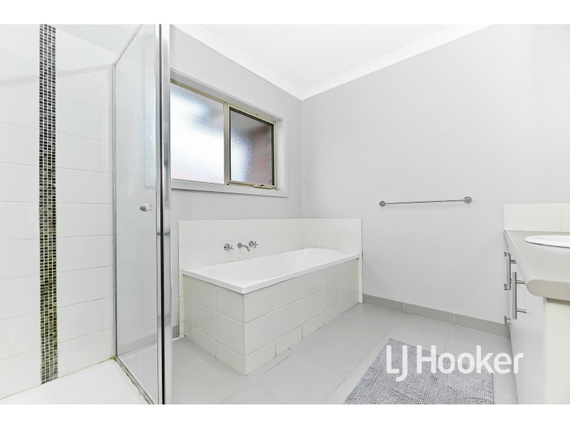 11A Oregano Drive, Lynbrook VIC 3975