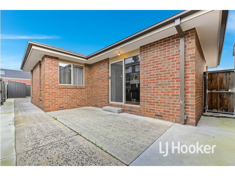 11A Oregano Drive, Lynbrook VIC 3975