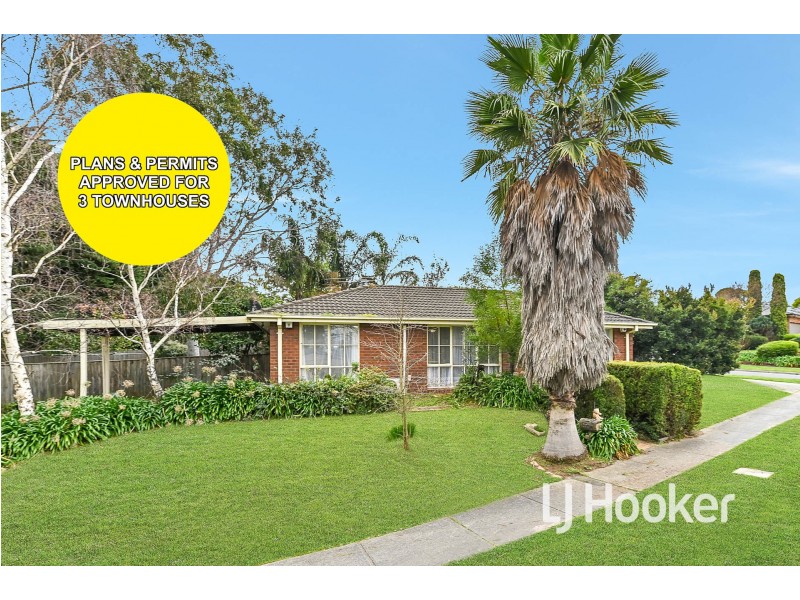 56 Collins Crescent, Berwick VIC 3806