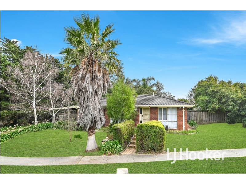 56 Collins Crescent, Berwick VIC 3806