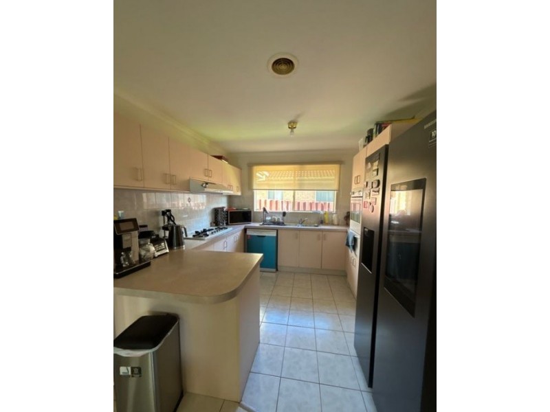 28 Bluegum Way, Hampton Park VIC 3976