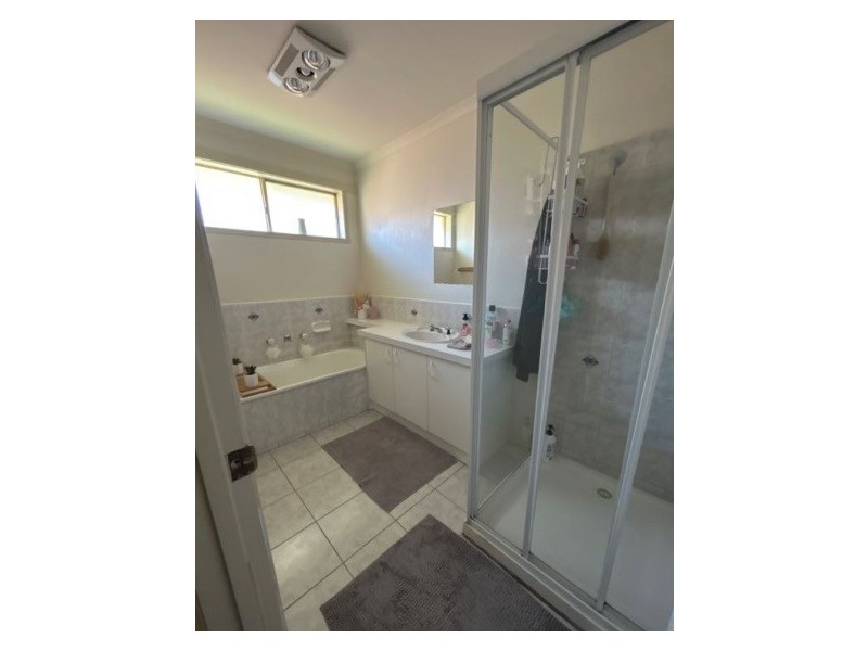 28 Bluegum Way, Hampton Park VIC 3976