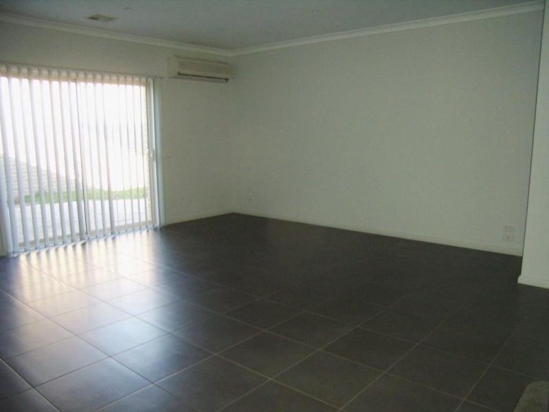 2/86 Kirkham Road, Dandenong VIC 3175