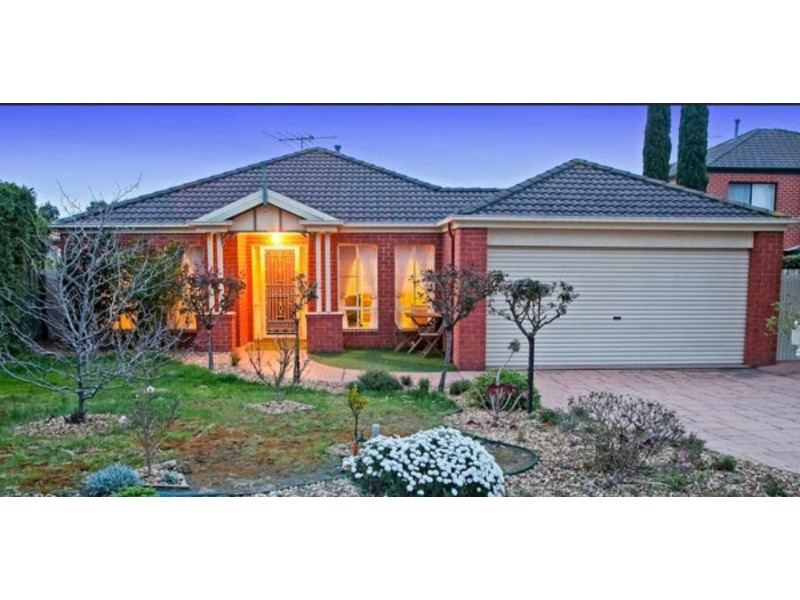 28 Eldershaw Drive, Lynbrook VIC 3975
