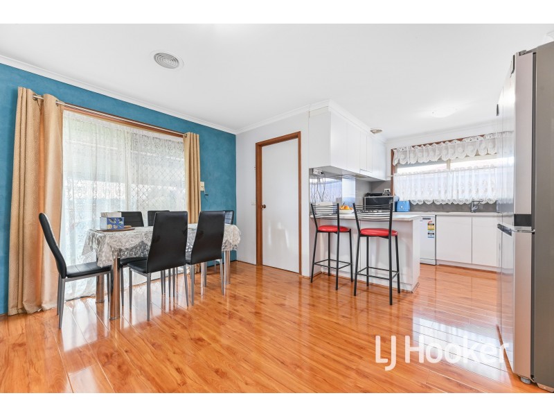 13 Hawking Avenue, Hampton Park VIC 3976