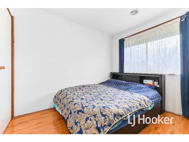 13 Hawking Avenue, Hampton Park VIC 3976